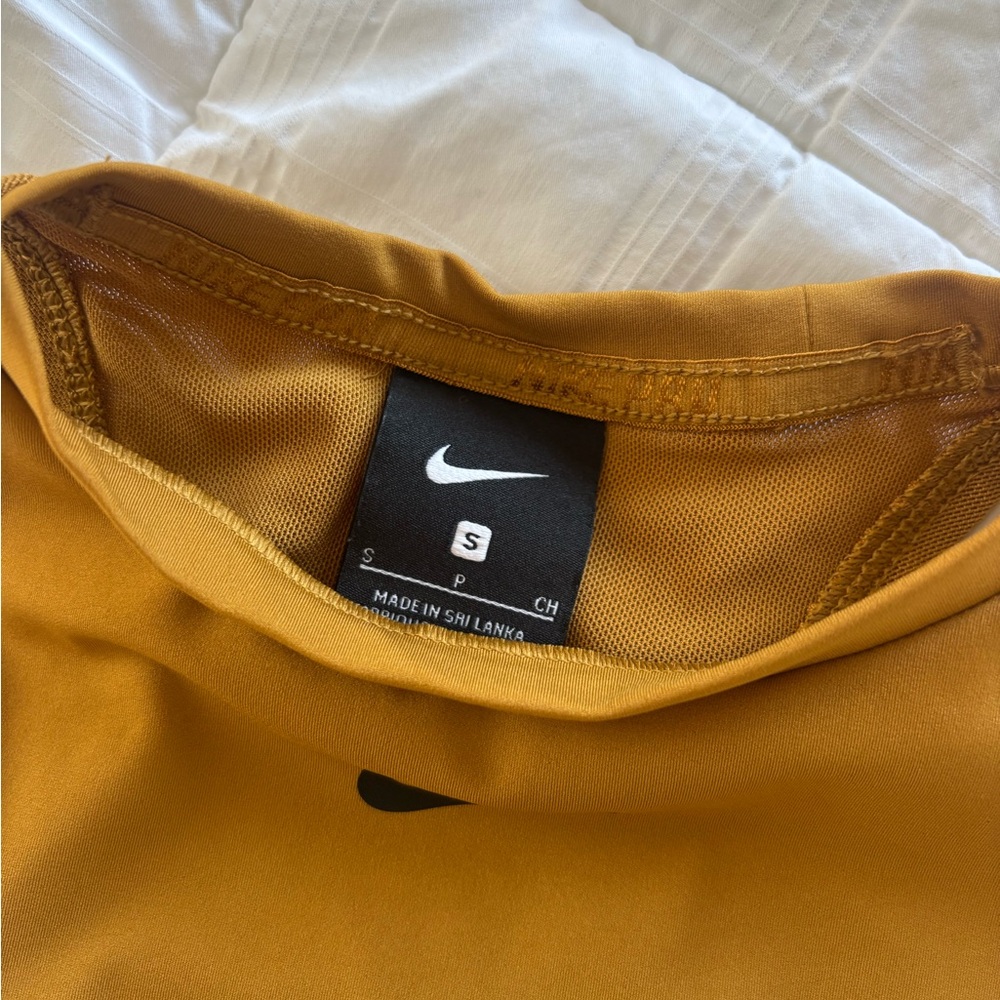 Nike Tank Top Cropped - Picture 2 of 5